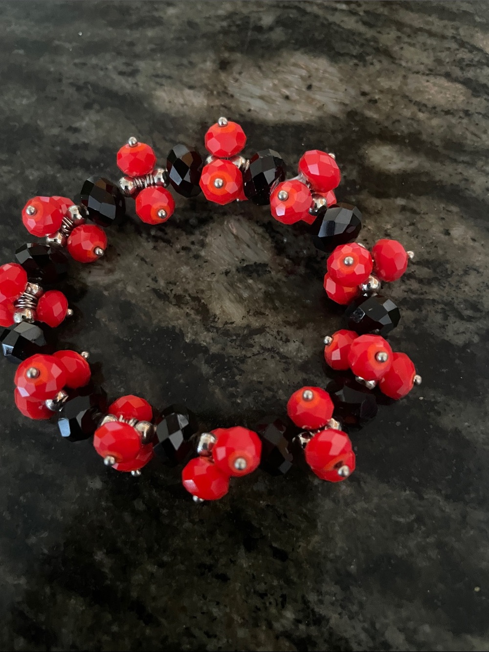 Fashion Jewelry Red and Black Faceted Bead Stretch Bracelet